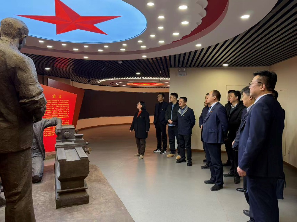 经发公司党支部与麦积农合甘泉支行党支部开展联建共建活动